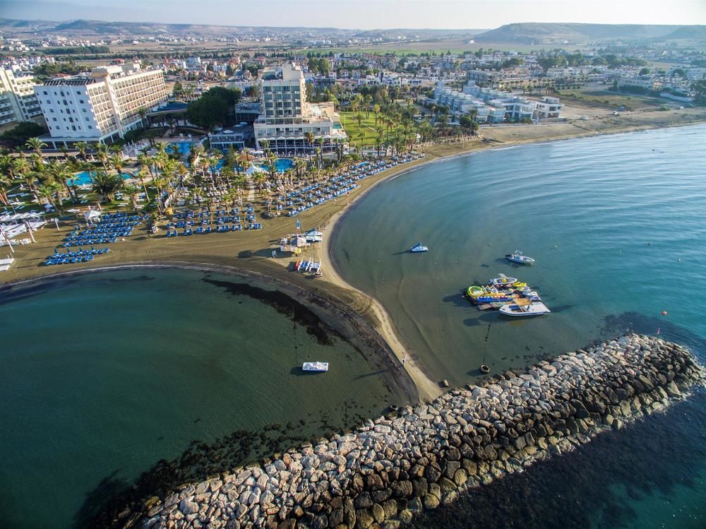 Golden Bay Ларнака